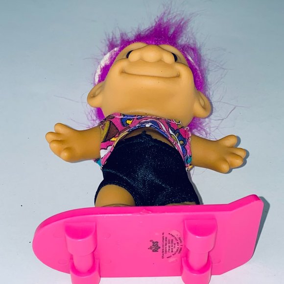 Russ Troll Doll Skateboarder Pink Hair Shorts Outfit Sweatband Toy Figure - Picture 4 of 4
